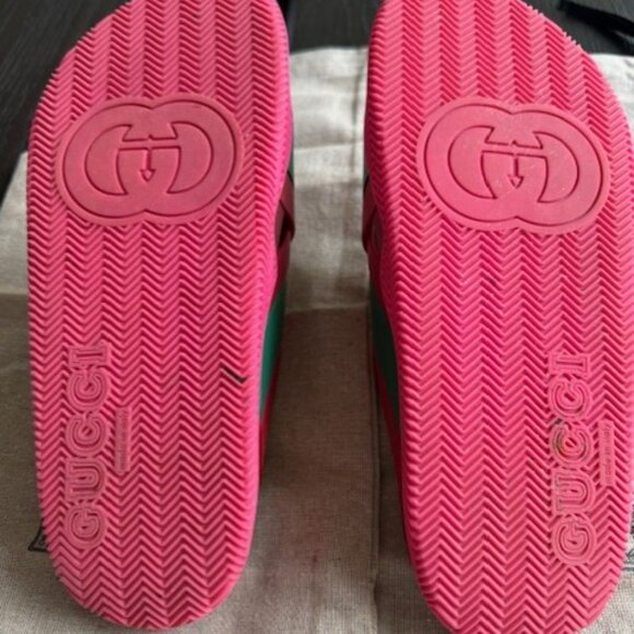 Gucci Women's Slides with Web Detail & Pink Sole – Chic & Comfortable - Picture 9 of 11